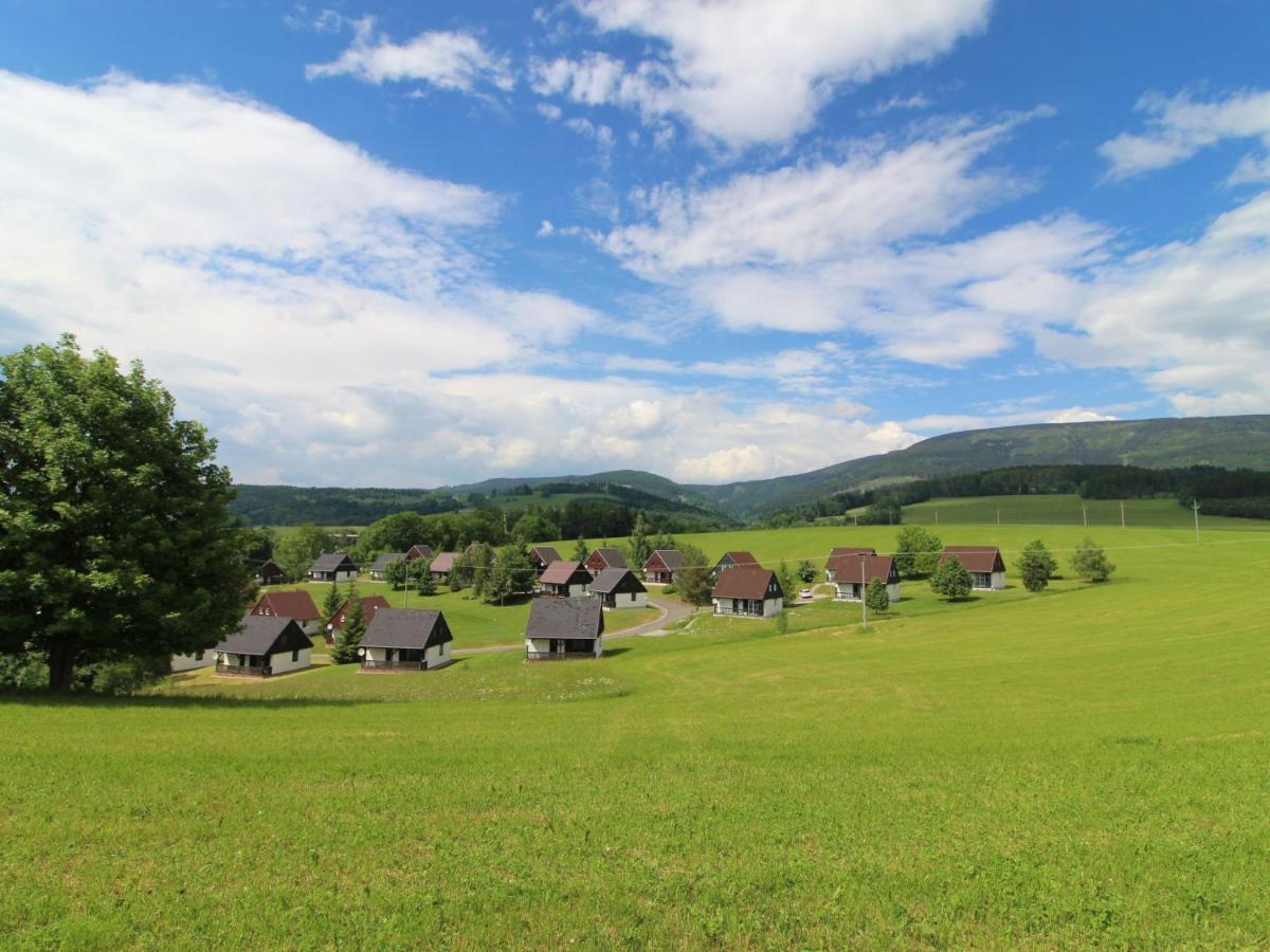 Holiday Home Holiday Hill 42 By Interhome Cista  Экстерьер фото